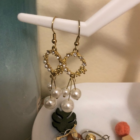 Earring - Picture 2 of 2